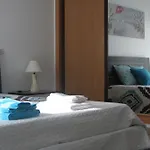 Lovely New W/ Pool Апартаменты *