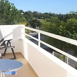 Lovely New W/ Pool Апартаменты