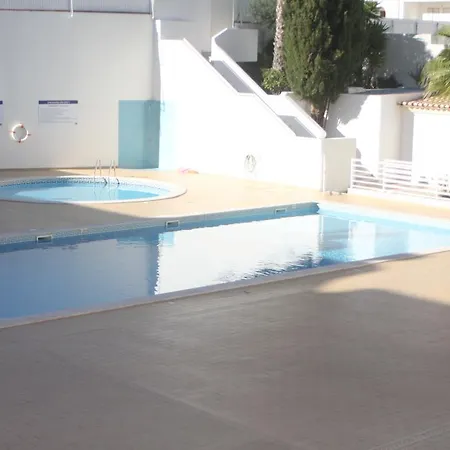 Lovely New W/ Pool *