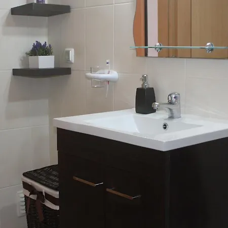 Lovely New W/ Pool Apartamento