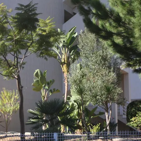 Apartamento Lovely New W/ Pool