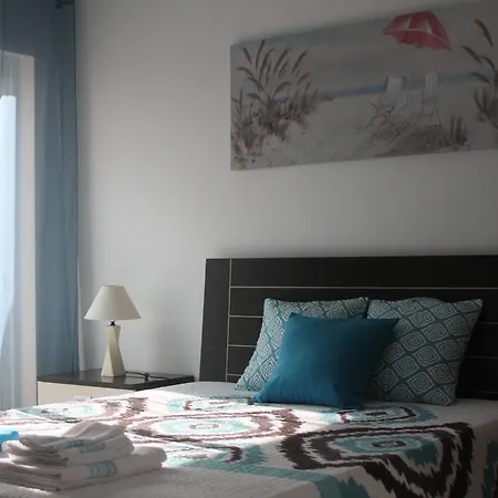 公寓 Lovely New W/ Pool 阿尔布费拉