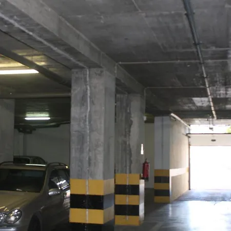 公寓 Lovely New W/ Pool